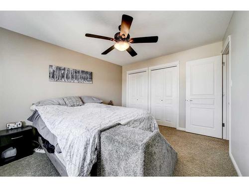 847 Keystone Meadows West, Lethbridge, AB - Indoor Photo Showing Bedroom