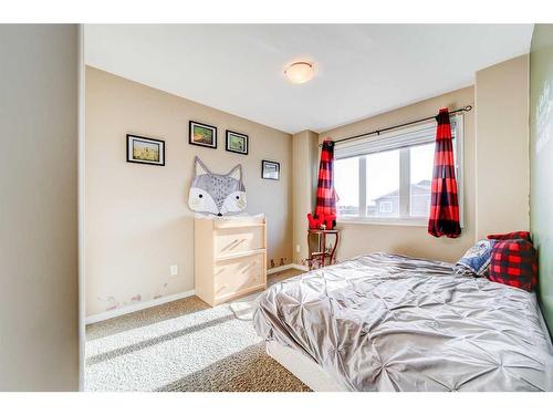 847 Keystone Meadows West, Lethbridge, AB - Indoor Photo Showing Bedroom