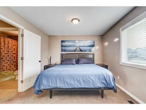 133 Dorothy Gentleman Crescent North, Lethbridge, AB - Indoor Photo Showing Bedroom