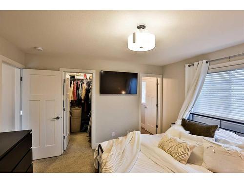 887 Miners Boulevard West, Lethbridge, AB - Indoor Photo Showing Bedroom