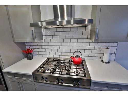 887 Miners Boulevard West, Lethbridge, AB - Indoor Photo Showing Kitchen