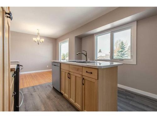 871 2A Street West, Cardston, AB - Indoor Photo Showing Kitchen With Double Sink