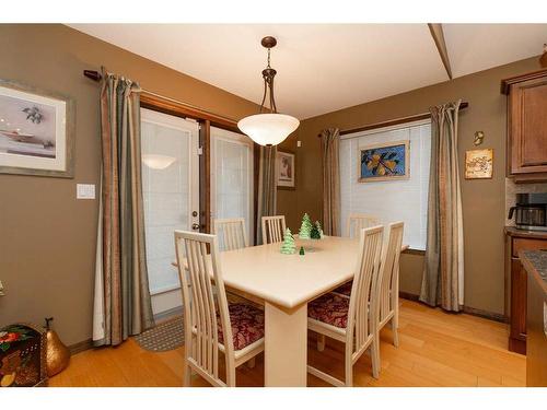 199 Riverstone Boulevard West, Lethbridge, AB - Indoor Photo Showing Dining Room