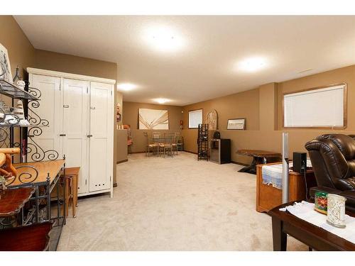 199 Riverstone Boulevard West, Lethbridge, AB - Indoor Photo Showing Other Room