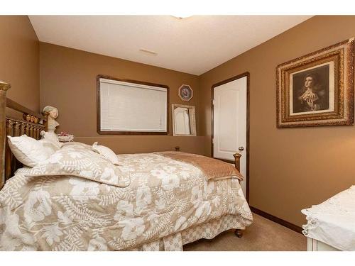 199 Riverstone Boulevard West, Lethbridge, AB - Indoor Photo Showing Bedroom