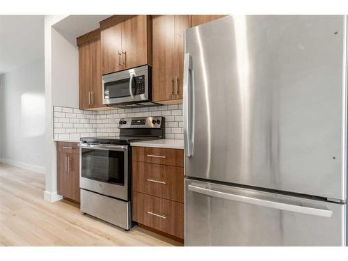 953 Miners Boulevard West, Lethbridge, AB - Indoor Photo Showing Kitchen