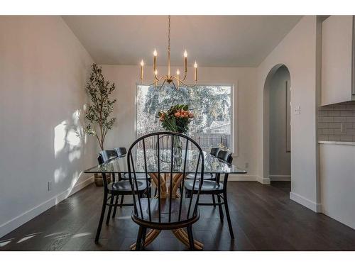 2618 21 Avenue South, Lethbridge, AB - Indoor Photo Showing Dining Room