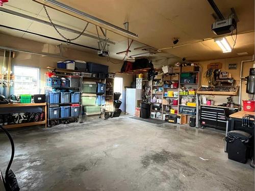 214 Falcon Ridge Way, Rural Lethbridge County, AB - Indoor Photo Showing Garage