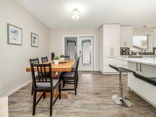 88 Erminedale Boulevard North, Lethbridge, AB - Indoor Photo Showing Dining Room