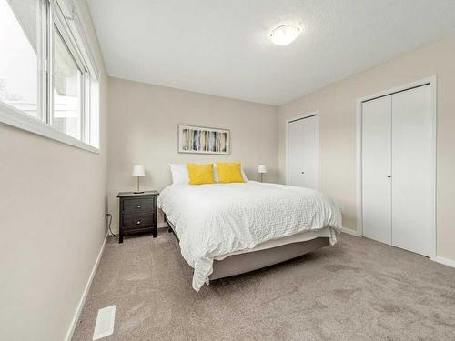 88 Erminedale Boulevard North, Lethbridge, AB - Indoor Photo Showing Bedroom