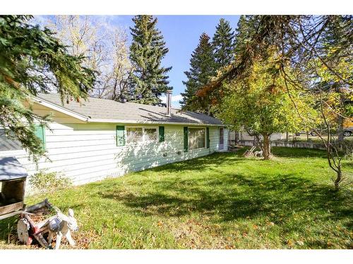 929 Maple Street, Pincher Creek, AB - Outdoor