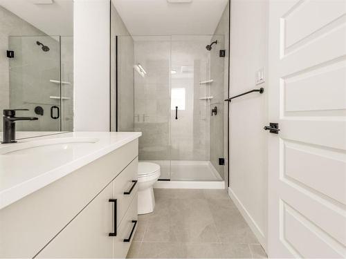 2923 47 Street South, Lethbridge, AB - Indoor Photo Showing Bathroom