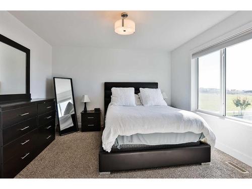 310 Coalbanks Boulevard West, Lethbridge, AB - Indoor Photo Showing Bedroom