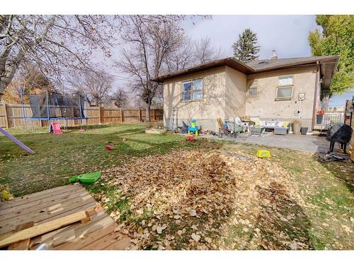 192W 100 N Avenue, Raymond, AB - Outdoor