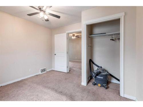 340 20 Street North, Lethbridge, AB - Indoor Photo Showing Other Room