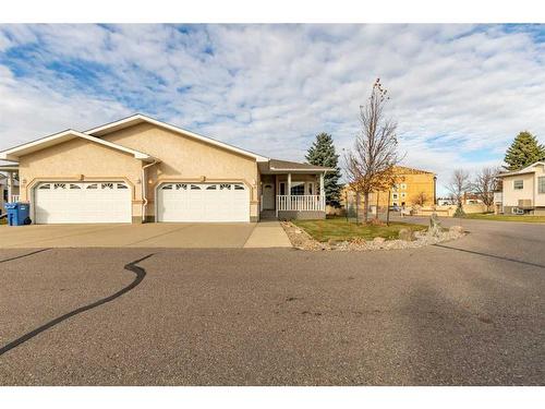 9-50 Fairmont Boulevard South, Lethbridge, AB - Outdoor With Facade