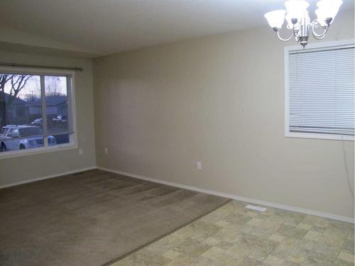 5111 54 Street, Taber, AB - Indoor Photo Showing Other Room