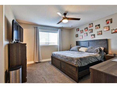 115 Moonlight Boulevard West, Lethbridge, AB - Indoor Photo Showing Bedroom