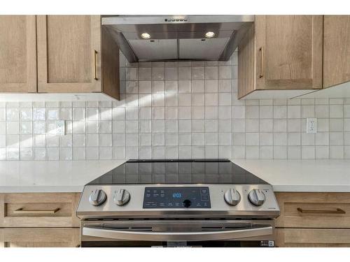 418 Miners Chase West, Lethbridge, AB - Indoor Photo Showing Kitchen