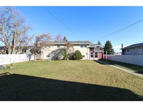 6008 53 St, Taber, AB - Outdoor