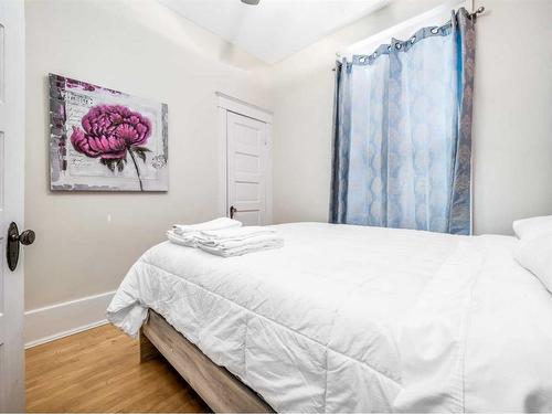 1506 6 Avenue South, Lethbridge, AB - Indoor Photo Showing Bedroom