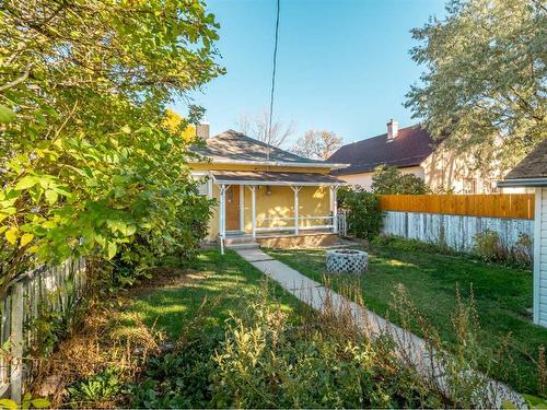 1506 6 Avenue South, Lethbridge, AB - Outdoor With Deck Patio Veranda