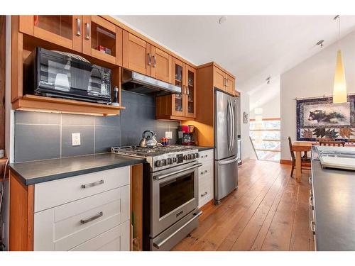 45 Gravenstafel Nook, Rural Pincher Creek No. 9, M.D. Of, AB - Indoor Photo Showing Kitchen