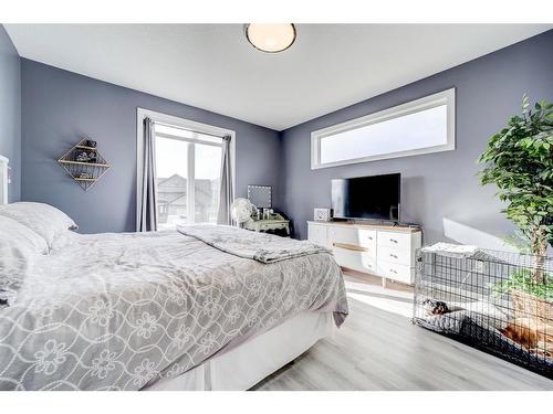 22510 31 Avenue, Bellevue, AB - Indoor Photo Showing Bedroom