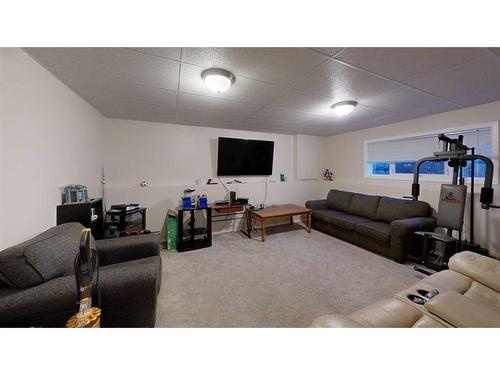 190 Blackfoot Court West, Lethbridge, AB - Indoor