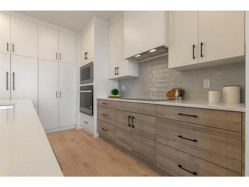 79 Blackwolf Pass North, Lethbridge, AB - Indoor Photo Showing Kitchen