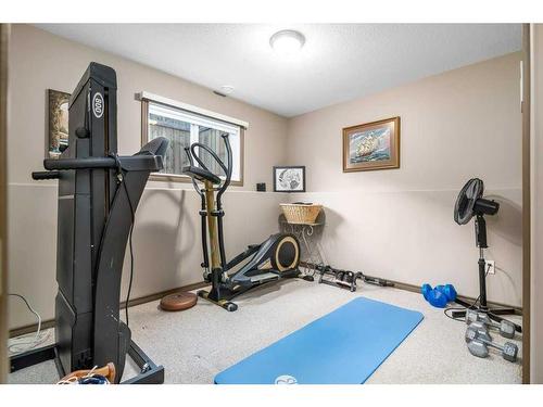 51 Sunrise Circle Sw, Medicine Hat, AB - Indoor Photo Showing Gym Room