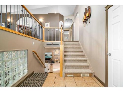 51 Sunrise Circle Sw, Medicine Hat, AB - Indoor Photo Showing Other Room