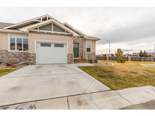 4-10 Riverford Close West, Lethbridge, AB - Outdoor