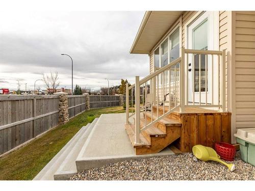 4-10 Riverford Close West, Lethbridge, AB - Outdoor