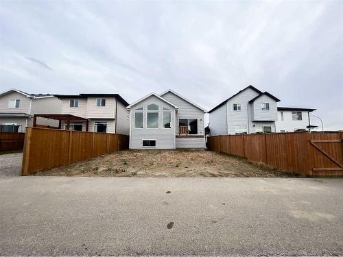 10 Goldenrod Place West, Lethbridge, AB - Outdoor