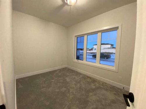 126 Prairie Gold Street, Taber, AB - Indoor Photo Showing Other Room