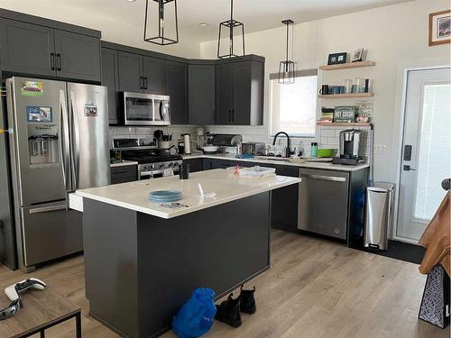 126 Prairie Gold Street, Taber, AB - Indoor Photo Showing Kitchen With Upgraded Kitchen