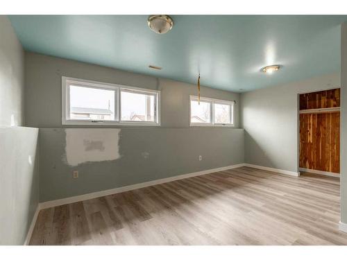 120 16 Street, Fort Macleod, AB - Indoor Photo Showing Other Room