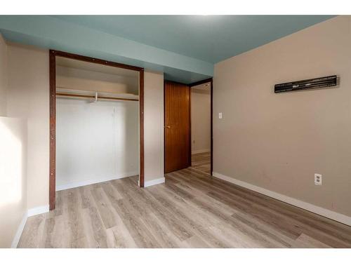 120 16 Street, Fort Macleod, AB - Indoor Photo Showing Other Room