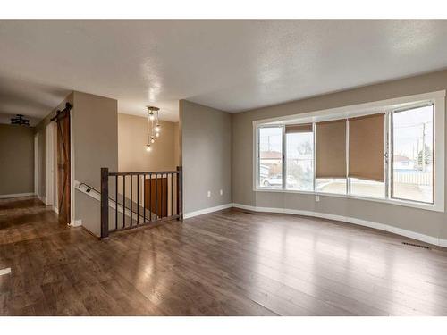 120 16 Street, Fort Macleod, AB - Indoor Photo Showing Other Room