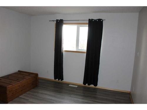 152 Blackfoot Circle West, Lethbridge, AB - Indoor Photo Showing Other Room