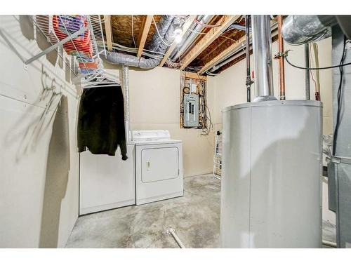 90 Coalbanks Gate West, Lethbridge, AB - Indoor Photo Showing Laundry Room