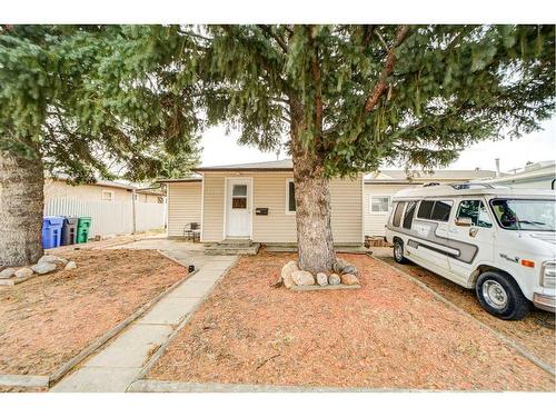 1208 41 Avenue North, Lethbridge, AB - Outdoor