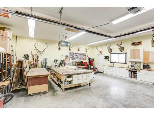 1208 41 Avenue North, Lethbridge, AB - Indoor Photo Showing Garage