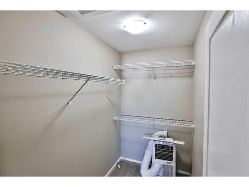 1-1212 Keystone Road West, Lethbridge, AB - Indoor With Storage