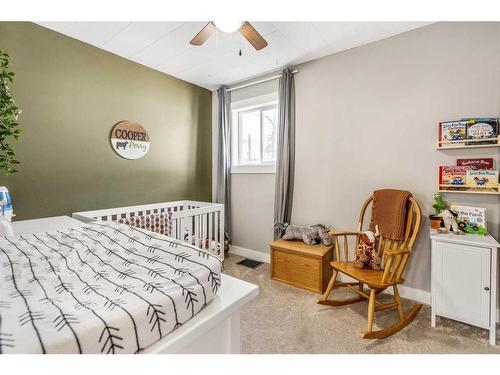 470 22 Street, Fort Macleod, AB - Indoor Photo Showing Bedroom