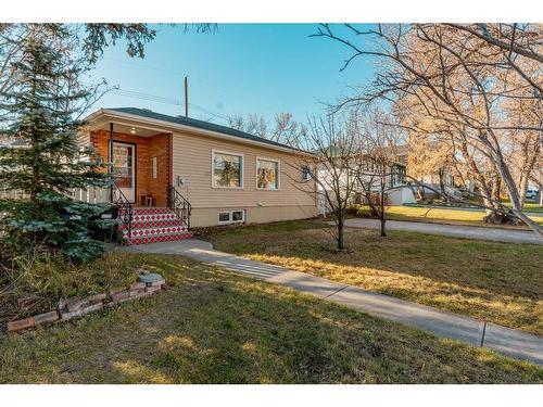 470 22 Street, Fort Macleod, AB - Outdoor