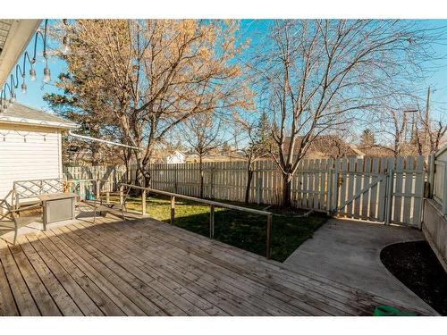 470 22 Street, Fort Macleod, AB - Outdoor With Deck Patio Veranda