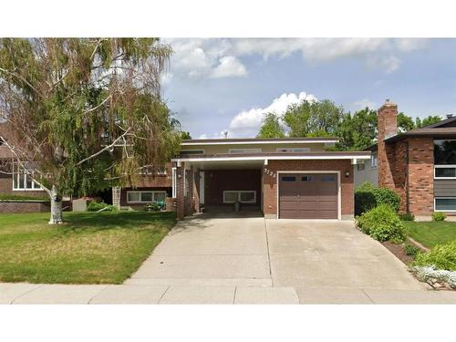 3725 Oak Drive South, Lethbridge, AB - Outdoor With Facade