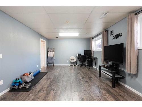 1136 St. David North, Lethbridge, AB - Indoor